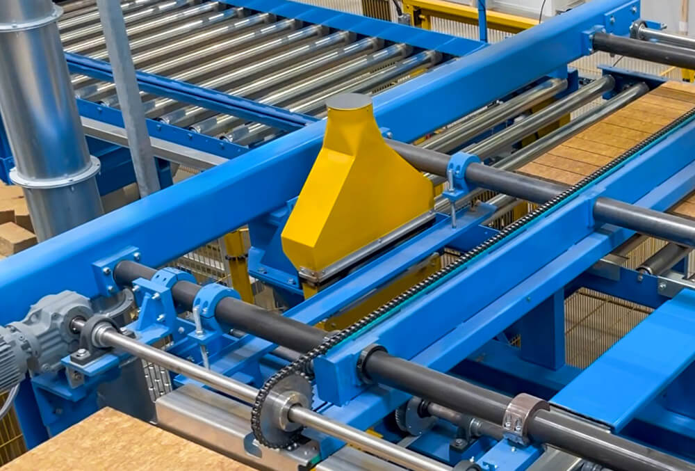 PANELMASTER STEEL: Mineral wool (miwo) infeed / supply of mineral wool plates