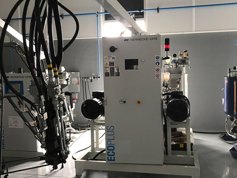 ECOPLUS 100 -  High pressure metering machine